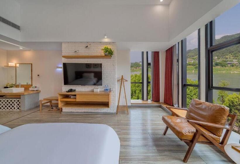 Wuyu Hotel Chongqing Southwest University & Jialing Riverside