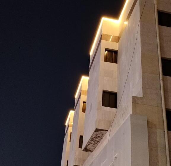 الساعه 60 الفندقيه