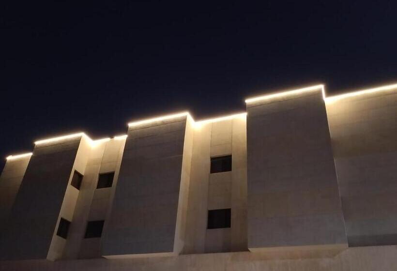 الساعه 60 الفندقيه