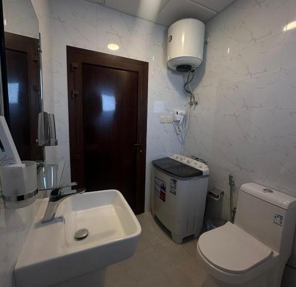 الساعه 60 الفندقيه