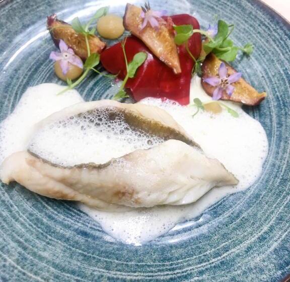 הוסטל Auberge De Mourjou