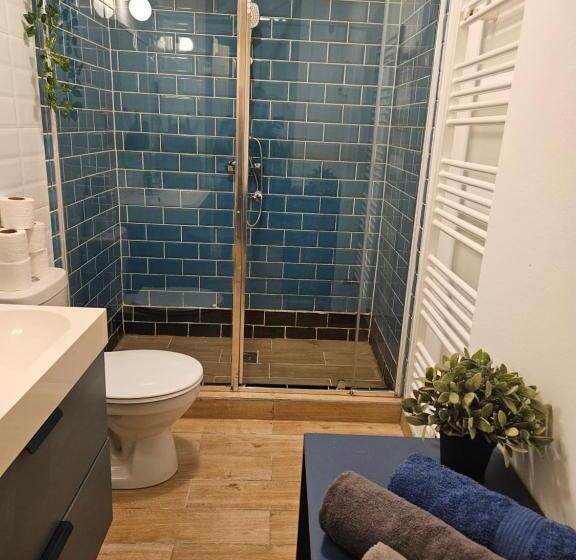 호스텔 Chic Central Rooms