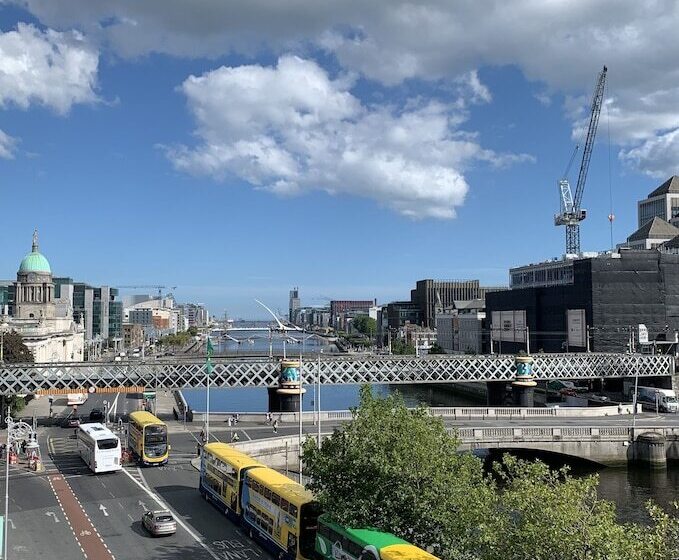 호스텔 Eden Quay Guesthouse Private Rooms