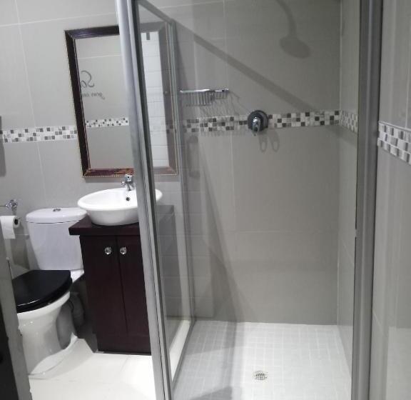 مبيت وإفطار Aquadel Accommodation