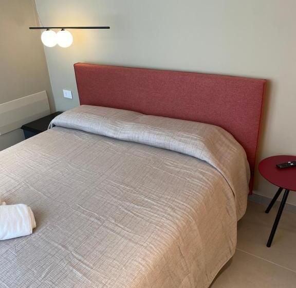 تختخواب و صبحانه Comàr Suite