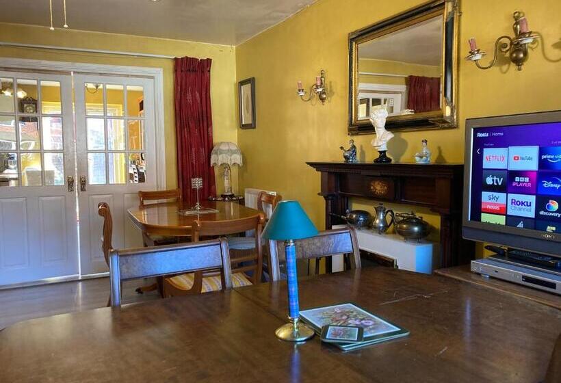 مبيت وإفطار Hong Kong Inn