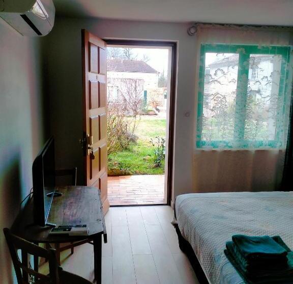 住宿加早餐 L Oree Du Bois Chambres Independante