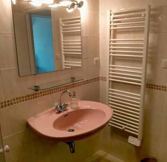 住宿加早餐 L Oree Du Bois Chambres Independante