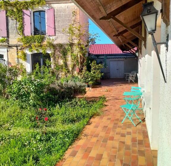 住宿加早餐 L Oree Du Bois Chambres Independante