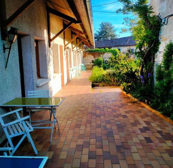 住宿加早餐 L Oree Du Bois Chambres Independante