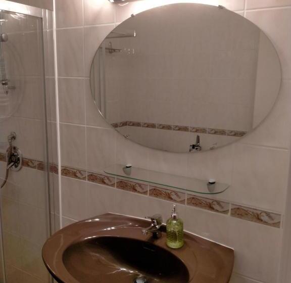 住宿加早餐 L Oree Du Bois Chambres Independante