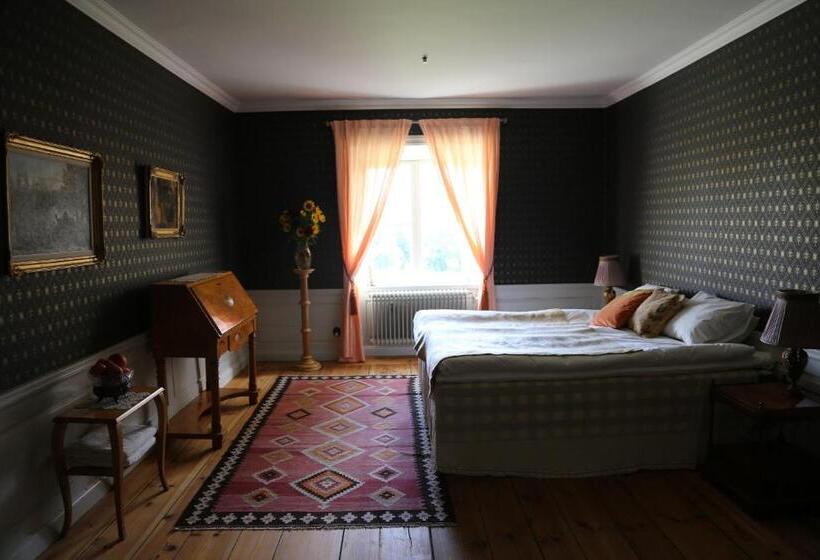 مبيت وإفطار Långbro Gård I Mölnbo