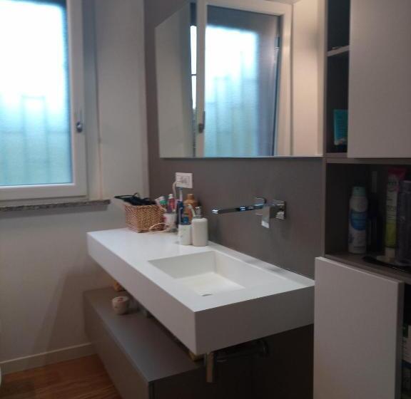 Milan Nanna B&b, Metro M3,ieo, Policlinico Gsd