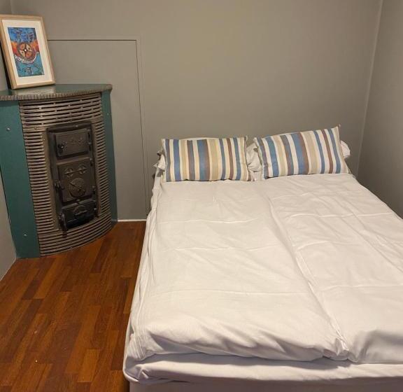 Enter Backpack Apartments