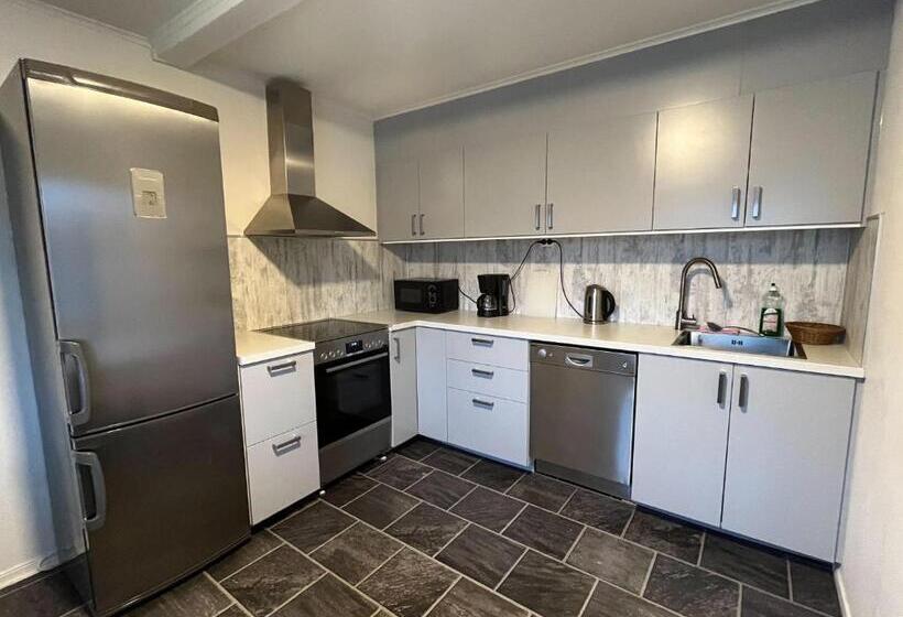 Enter Backpack Apartments