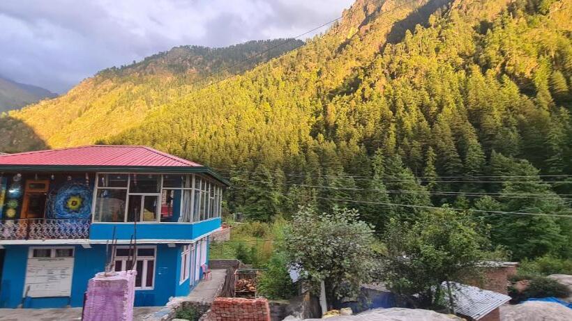 Formosa Cafe & Hostel