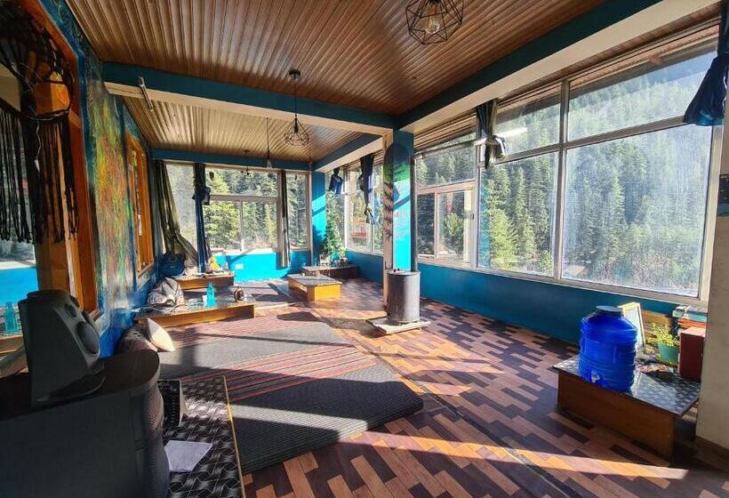 Formosa Cafe & Hostel