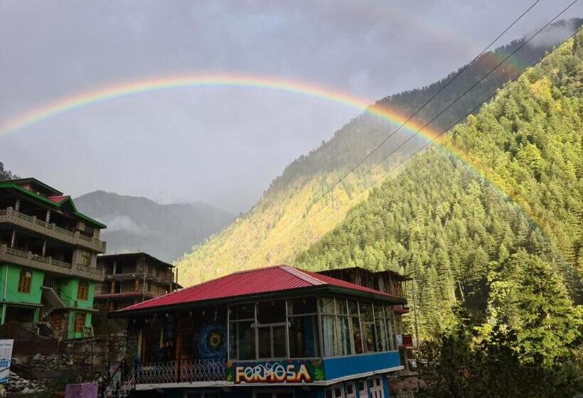 Formosa Cafe & Hostel