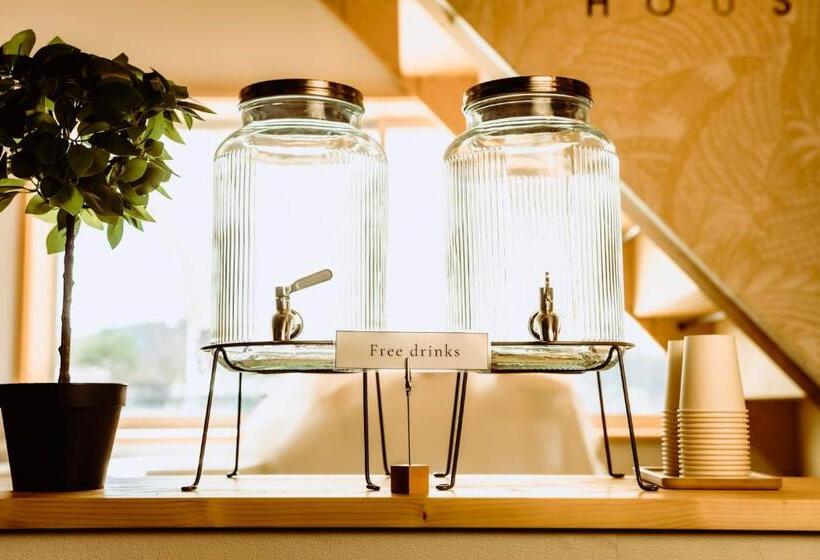 Green House  非対面ﾁｪｯｸｲﾝcontactless Bed & Breakfast