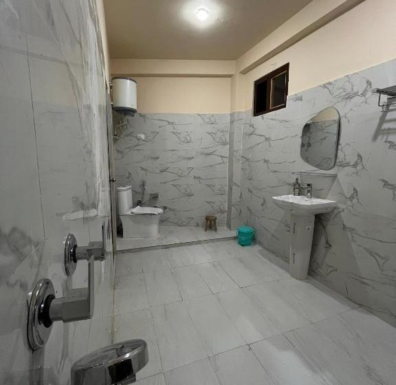 Grham Hostel Kasol, Katagla