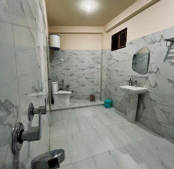 Grham Hostel Kasol, Katagla