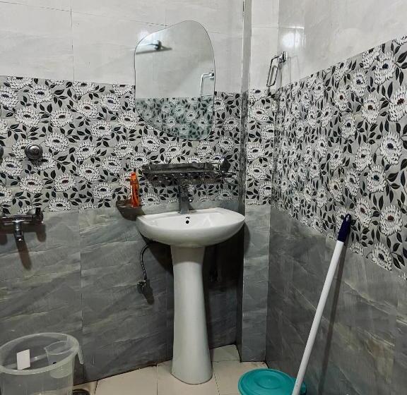 Grham Hostel Kasol, Katagla