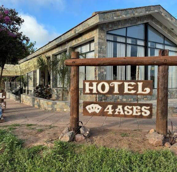 Hotel 4 Ases