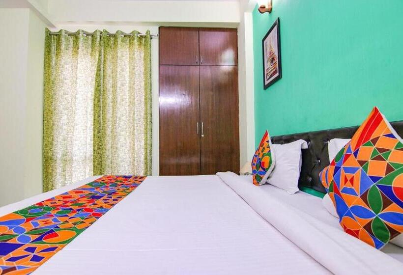 Отель Aruba Suites