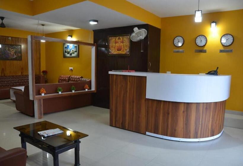 Отель Aruba Suites