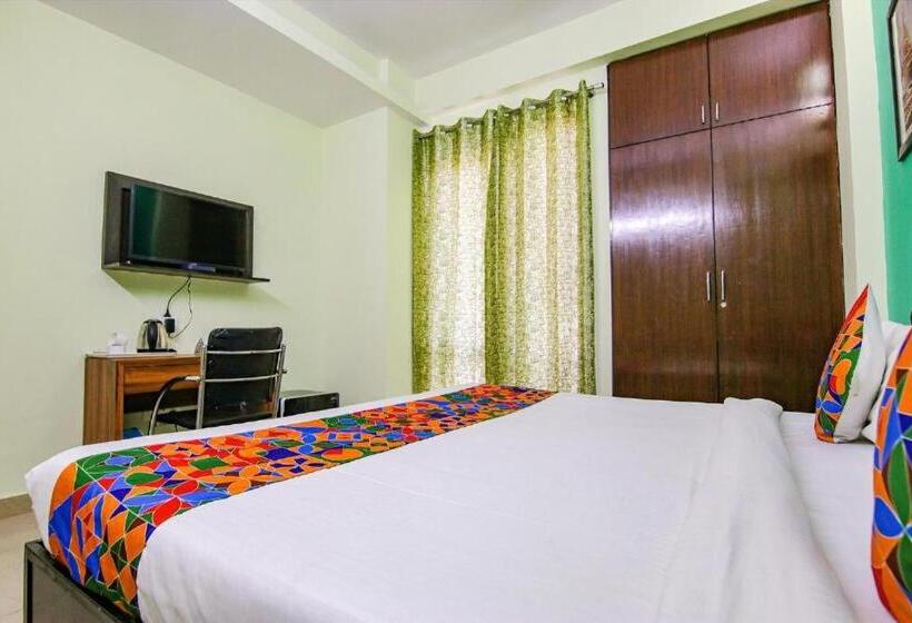 Отель Aruba Suites