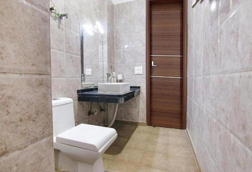 Отель Aruba Suites