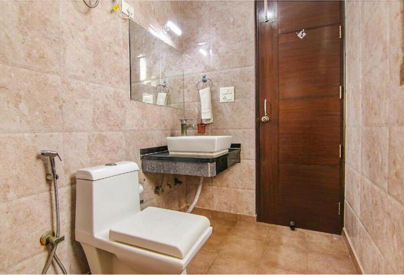 Отель Aruba Suites