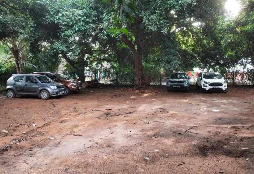 בית מלון כפרי Bay Walk Residency