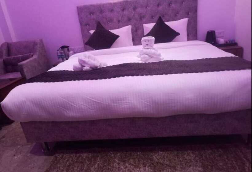 فندق Candle Wood , Shimla