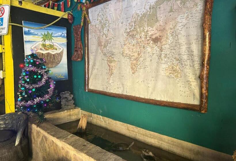 Coco Hotel And Hostel