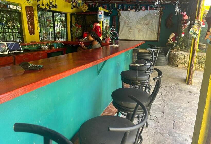 Coco Hotel And Hostel