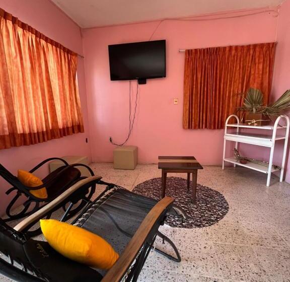 בית מלון כפרי El Almirante