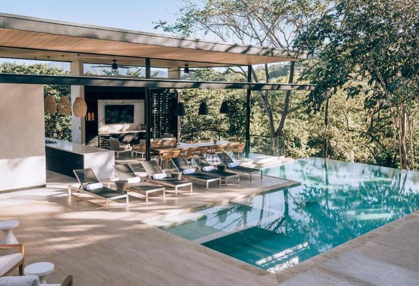 ホテル Epic Tamarindo Boutique