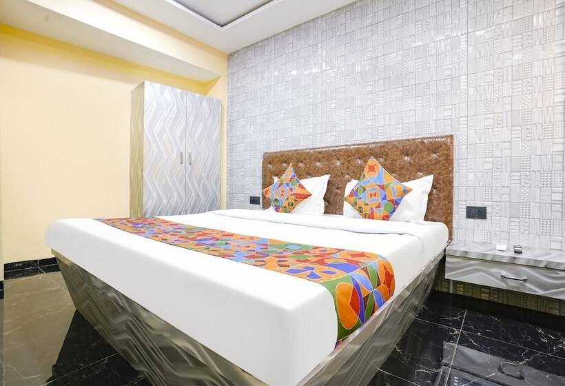 Hotel Fabexpress Kirtiraj