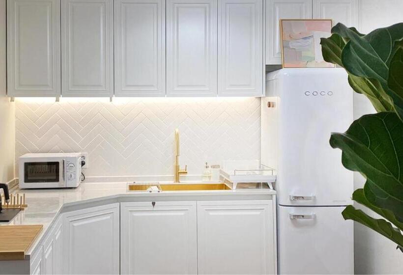 Hotel Garden Pool Villa Lee Chung Jung