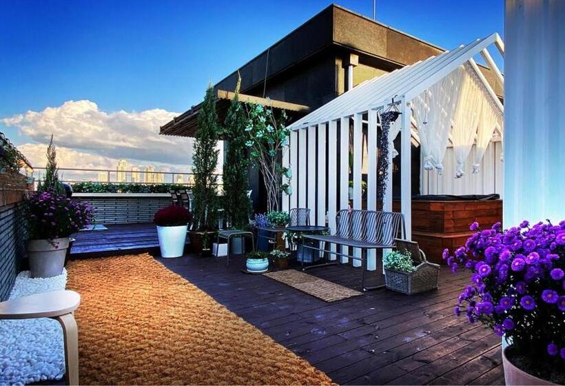 Hotel Garden Pool Villa Lee Chung Jung