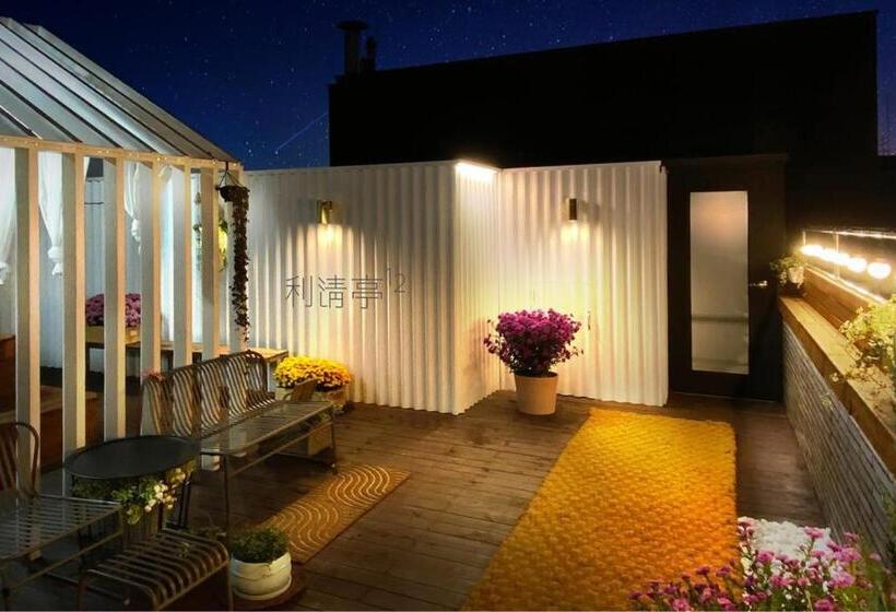 Hotel Garden Pool Villa Lee Chung Jung