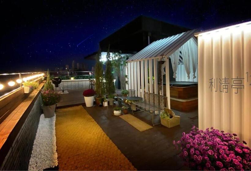 Hotel Garden Pool Villa Lee Chung Jung