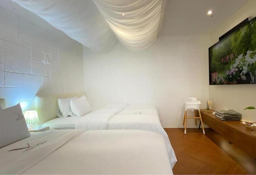 Hotel Garden Pool Villa Lee Chung Jung