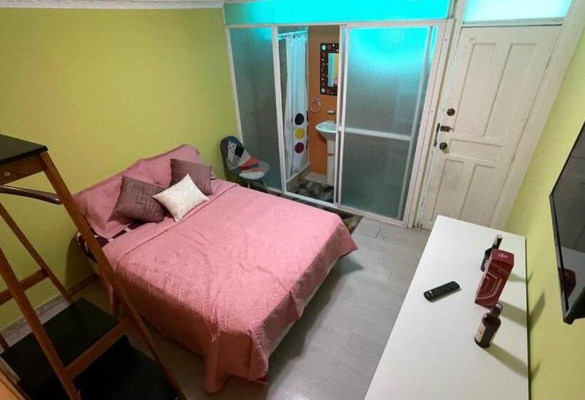 בית מלון כפרי Gold House Premium