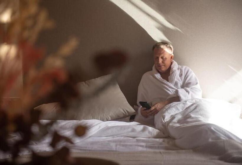 Отель Emblemático La Casa De La Camelia