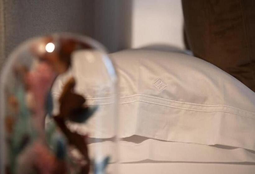 Отель Emblemático La Casa De La Camelia