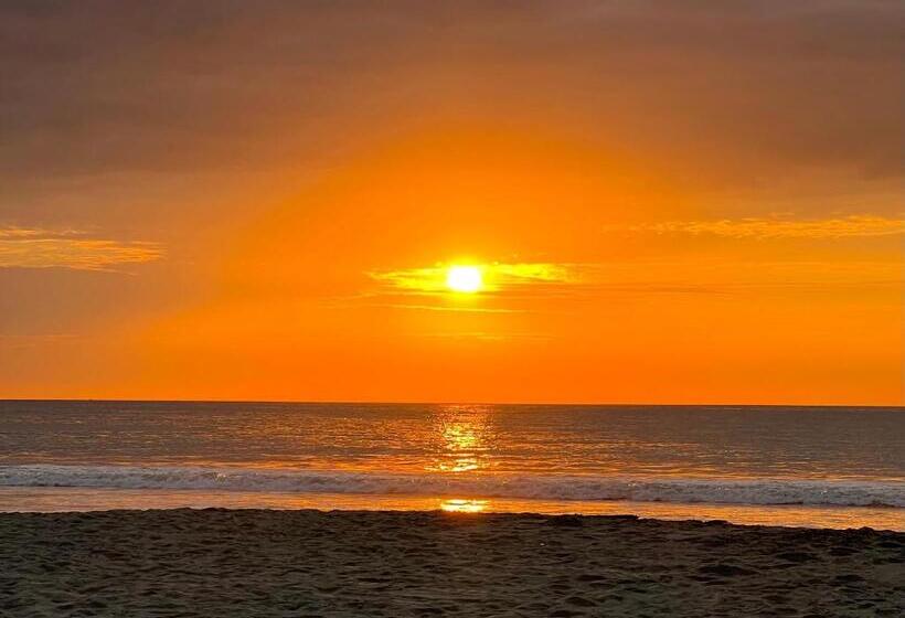 בית מלון כפרי Mihahi Beach