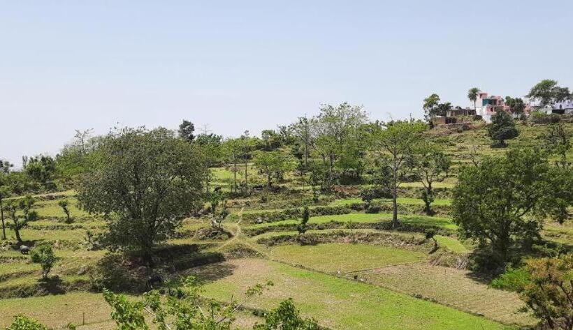 فندق Nancy Guest House & Restaurant Morni