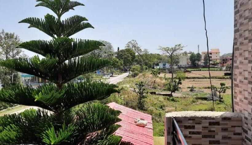 فندق Nancy Guest House & Restaurant Morni